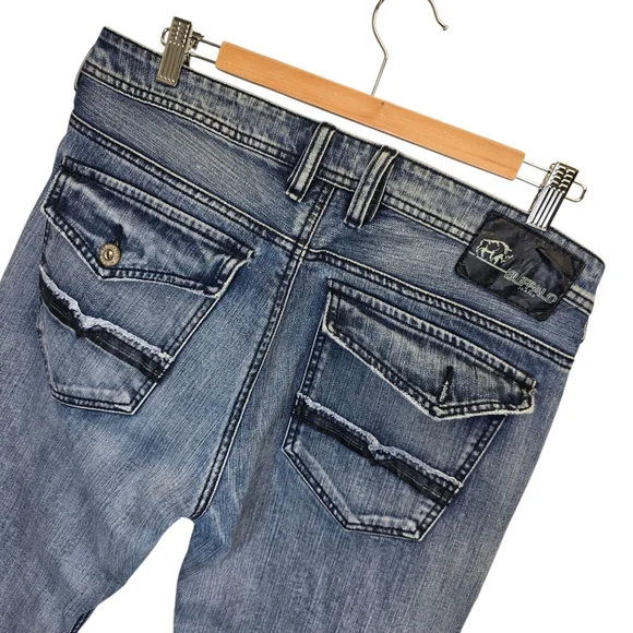 Buffalo Men's 34 Relaxed Fit Distressed Blue Denim Jeans Flap Pockets